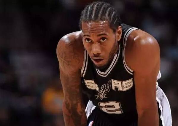 他与巴黎圣 他与巴黎圣